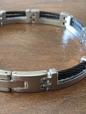 Visetti bracelet like new with black steel wire and leather details