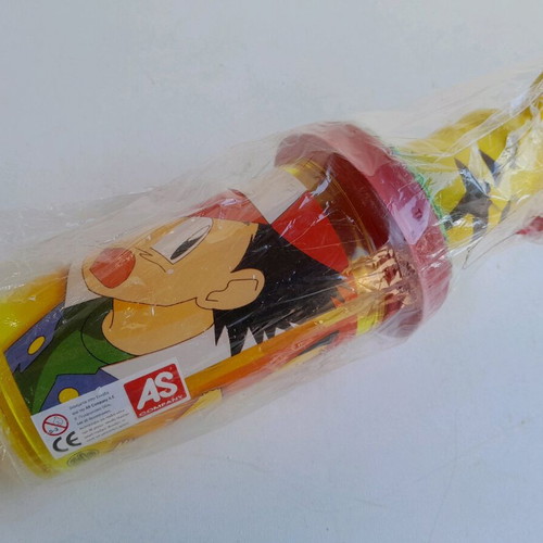 Pokemon cup with Pikachu figure season 1 1999 Nintendo new