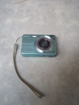 Sony Cybershot DSC W120 7.2 megapixel camera used for spare parts