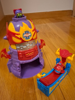 Superzings Power Tower used, missing castle door