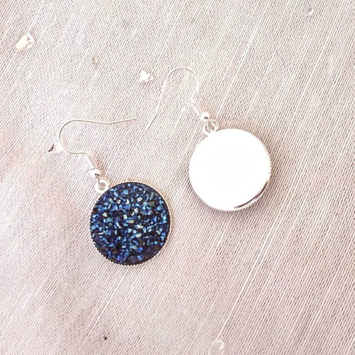 Dangling earrings with blue glitter new, stainless steel