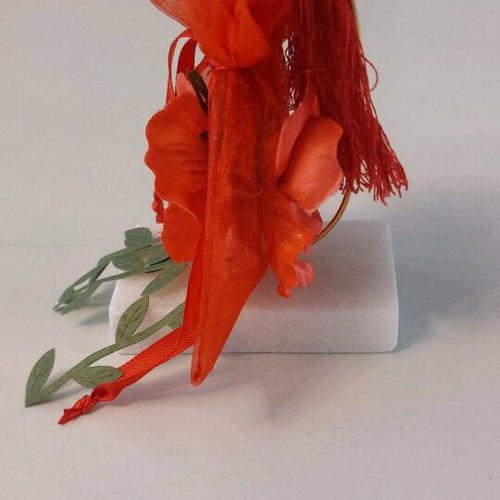 Handmade decorative poppy figure in marble like new