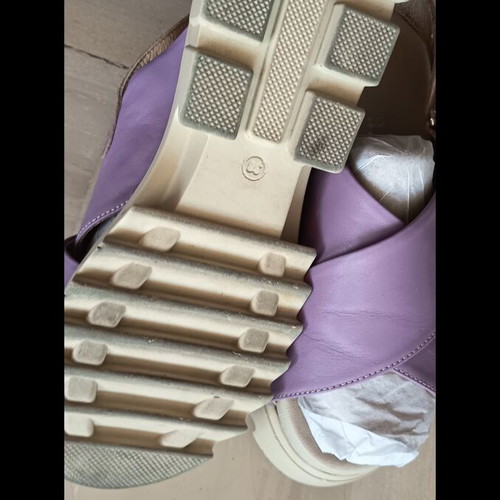 Lilac leather sandals with buckle, size 38