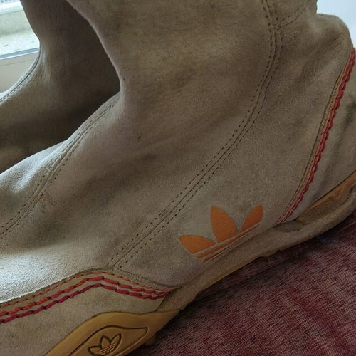 Adidas snow boot used, beige orange