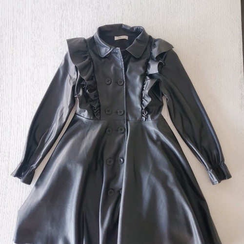 Yoyo black dress-coat like new for 12-13 years old