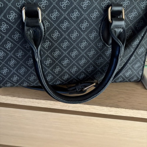 Guess bag like new, black and gray