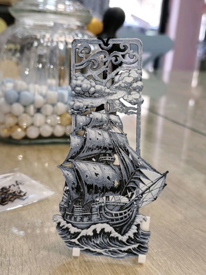 Black Pearl Bookmark new with 3D design and display stand