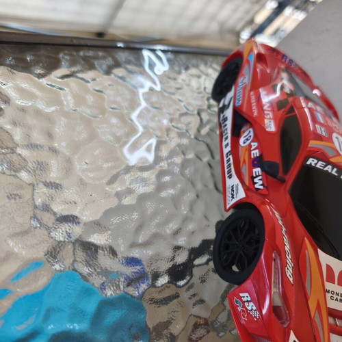 Remote control car like new, battery operated