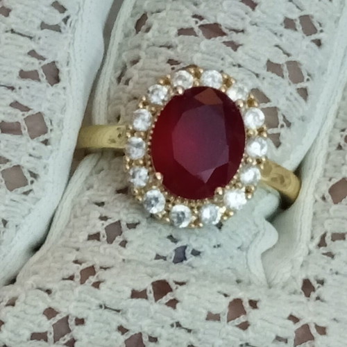 Rosette ring with zircon vintage faux, like new