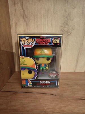 Funko Pop! Television Stranger Things Dustin (Blacklight) #828 Special Edition mint condition