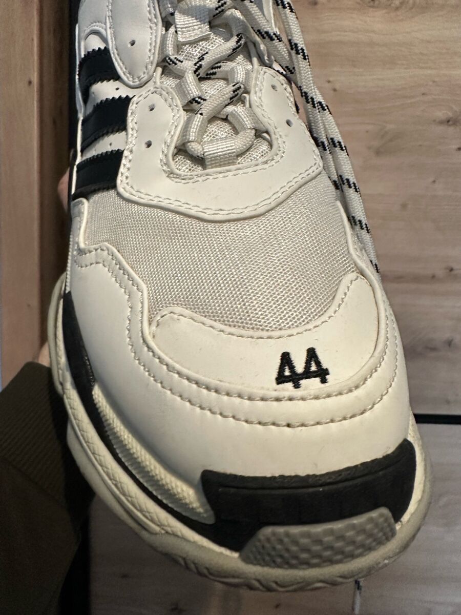 Balenciaga x Adidas Triple S sneakers… - € 180,00 - Vendora.cy