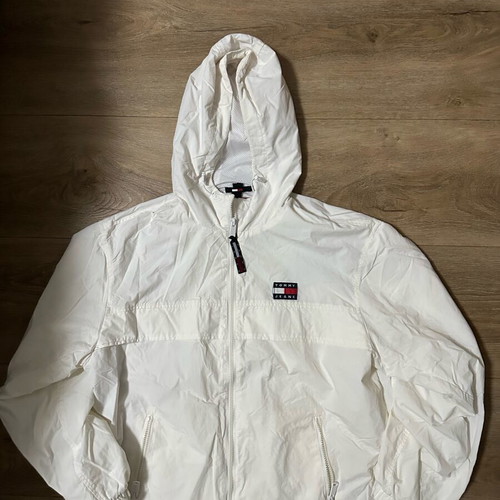 Tommy Jeans windbreaker jacket size M like new, oversized, white