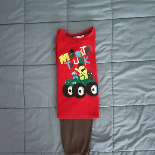 Set of long-sleeve children's pajamas used, size 4