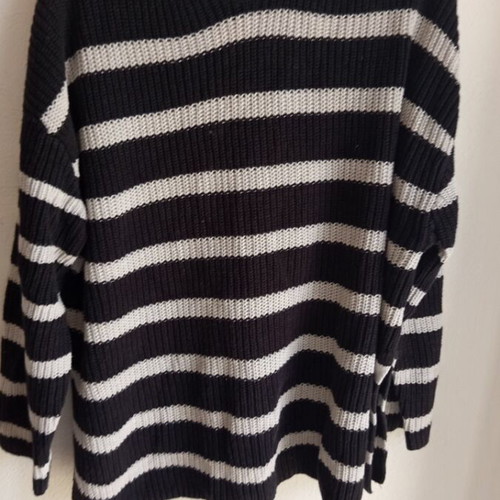 H&M Women's striped knit pullover black and white XL new
