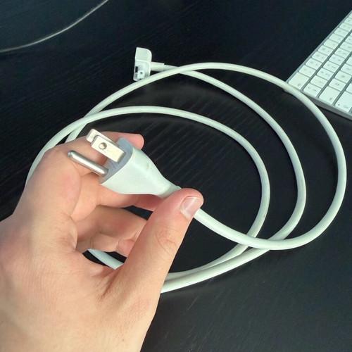 Apple MacBook power cable used, MK122LL/A, 1.8 m