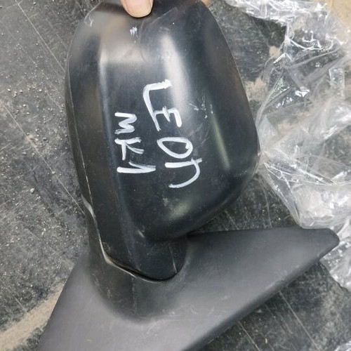 Seat Leon 2001 mirror used, manual