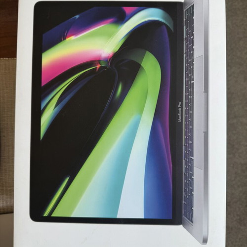 MacBook Pro 13in 256GB with Touch Bar used, with box and Magic Trackpad