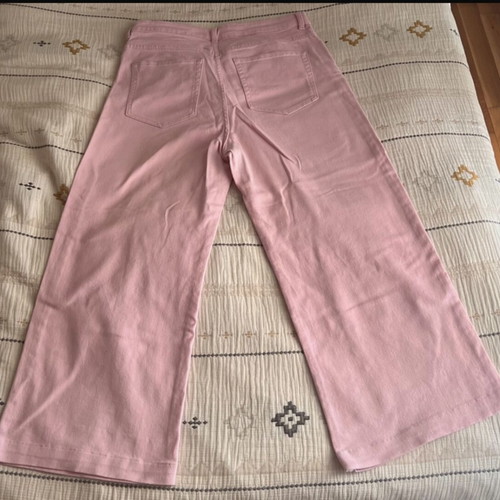H&M pink bell-bottom jeans like new