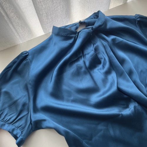 Mango women's satin top like new, blue, size M