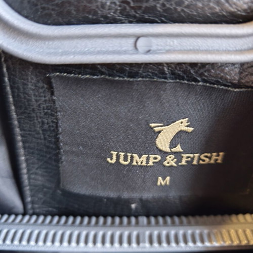 Leather jacket black medium size Jump & Fish like new with zipper