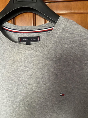 Tommy Hilfiger men's t-shirt like new