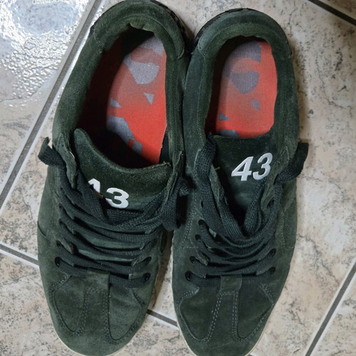 Diesel men's green suede athletic shoes used, size 43