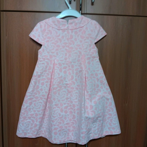 Girls' dress size 6 like new, pink with white pattern