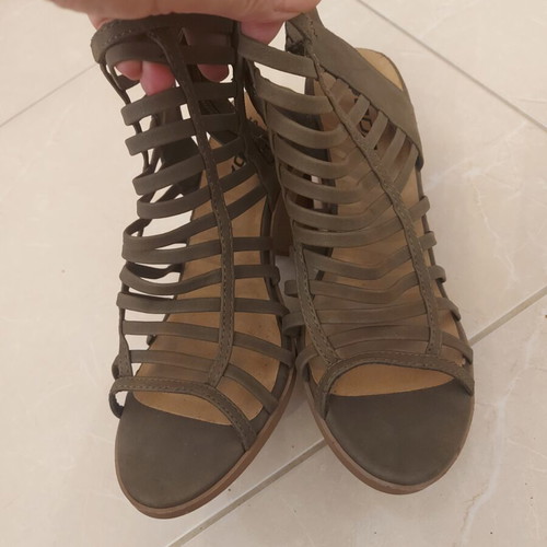 Sandals like new with straps size 38 green
