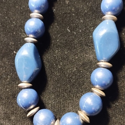 Necklace used, blue