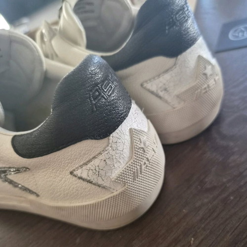 Ash Moonlight Sneakers size 40 like new, off white silver black