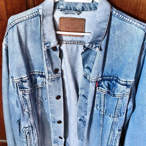 Levis jacket men's used, blue, size L with minor sleeve wear