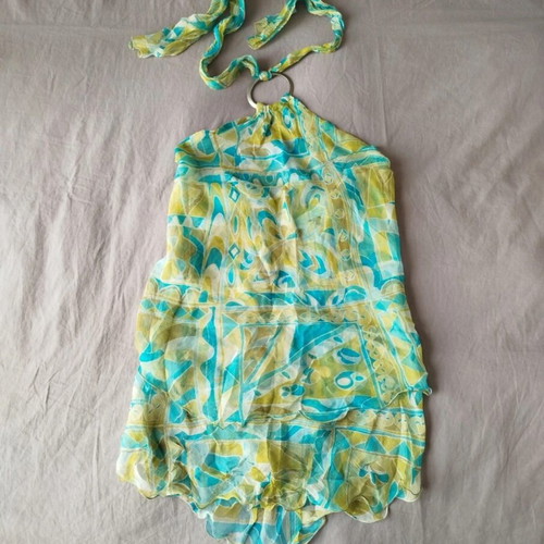 Halterneck top like new with asymmetric hem, colorful, size S