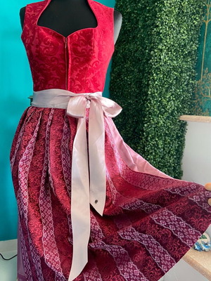 Traditional Bavarian dirndl dress with apron like new, red and pink