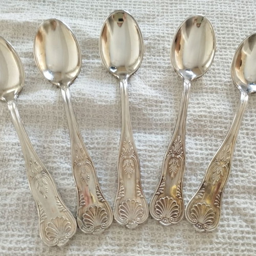 Kings Pattern Vintage Teaspoons Set of 12 NOS with Original Cloth Case