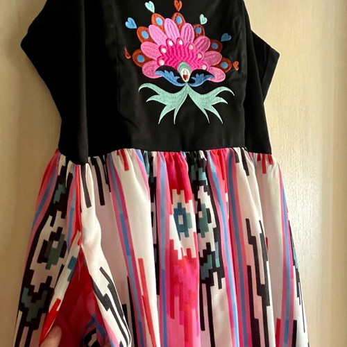 Karavan dress with embroidery like new, size M