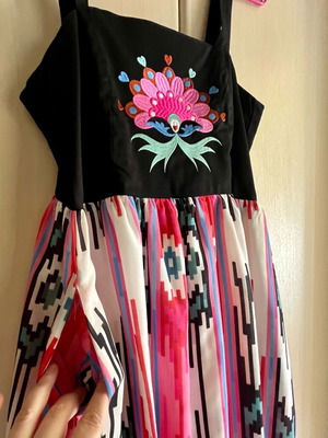 Karavan dress with embroidery like new, size M