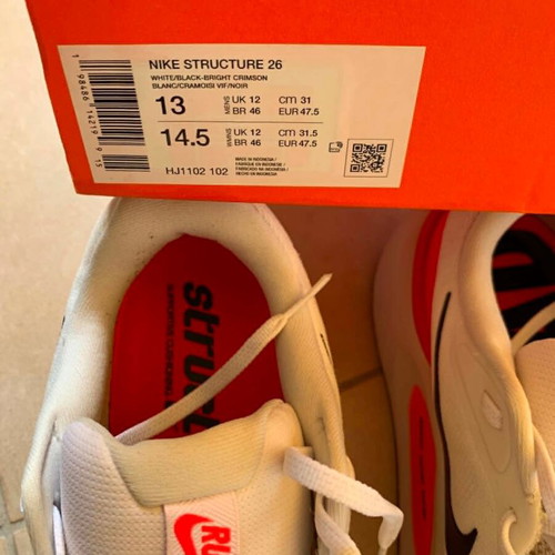 Nike Structure 26 running shoes size 47.5 like new, white and orange