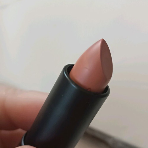 Aura makeup set new with two nude lipsticks and brown eye pencil