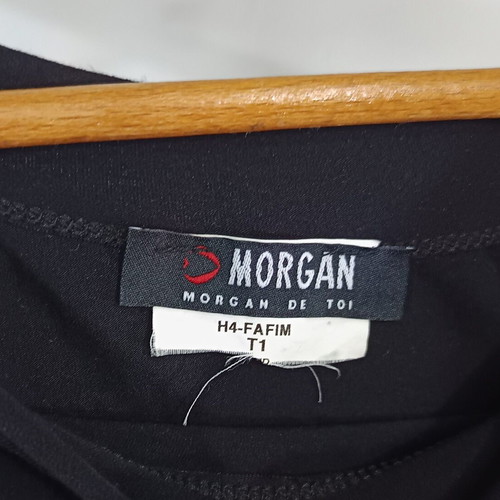 Morgan black top with one sleeve used