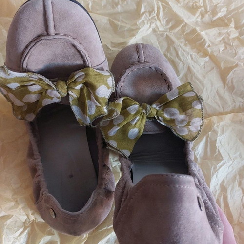 Burberry suede ballet flats used, beige, travel size 39