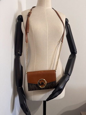 Michael Kors Fulton Flap Crossbody Bag like new, brown monogram
