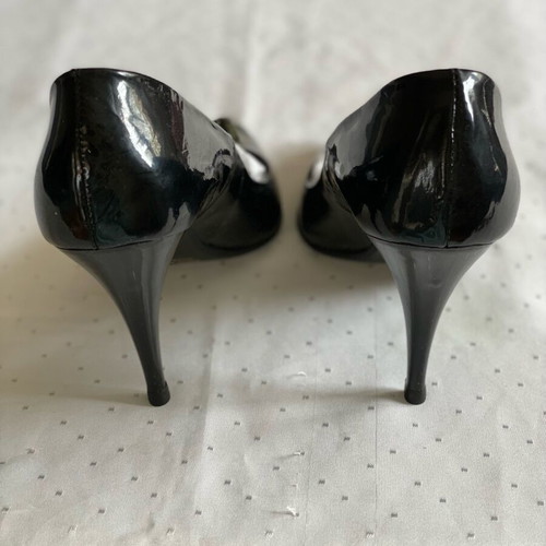 Rollini leather vintage stiletto patent leather pumps like new