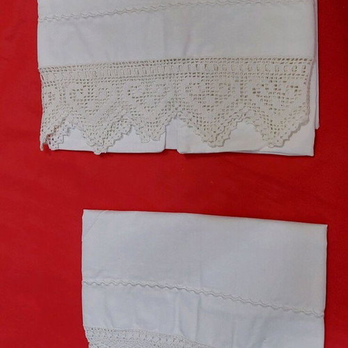White pillowcases new, pack of 2, cotton with crochet lace