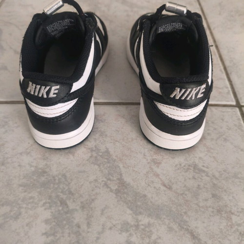 Nike Dunk Low kids shoes like new, size 27.5, black and white