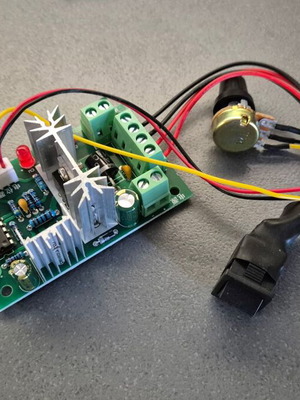PWM DC motor speed controller 150W new (10-36V)