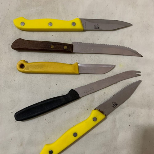 Kitchen knives used, assorted set, unsharpened