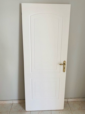 Εσωτερική πόρτα δωματίου MDF λευκή μεταχειρισμένη