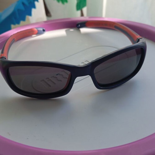 Milo & Me children's sunglasses used, ages 1-3, red and purple