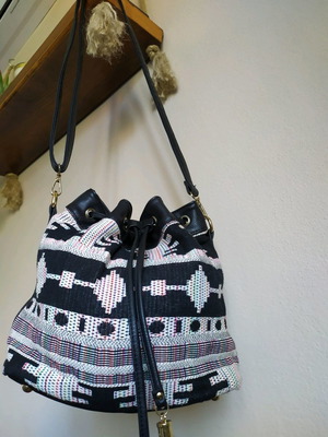 Pouch bag used, shoulder with beautiful details