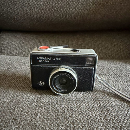 Agfamatic 100 Sensor camera used, analog